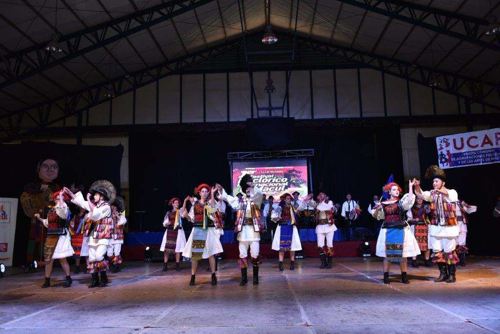 Ansamblul Folcloric Sinca Noua in Macul Chile 2017, Reprezentatie la Gimnasio Municipal de Macul